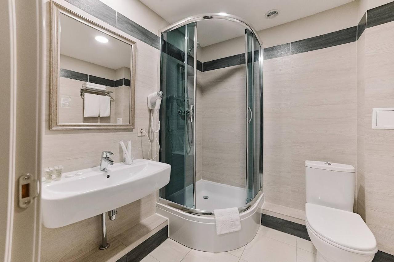 Boutique Hotel Central Rivne Luaran gambar