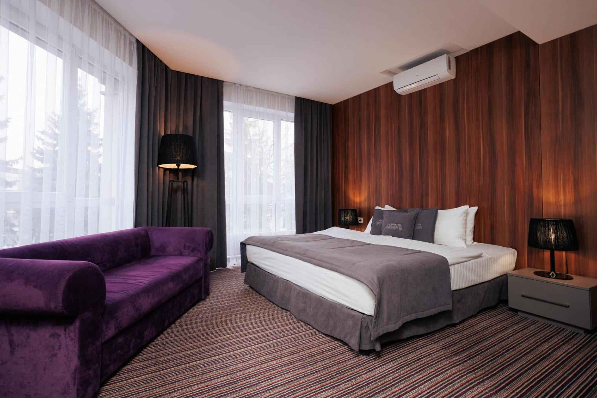 Boutique Hotel Central Rivne Luaran gambar