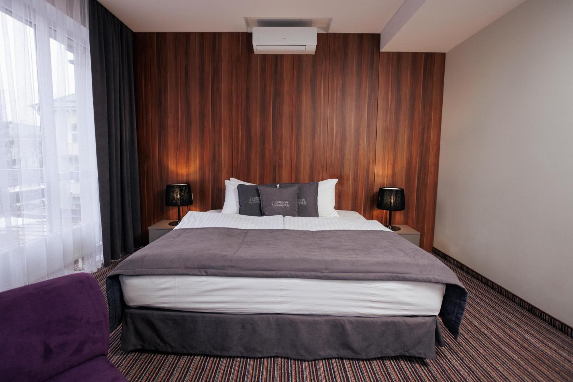 Boutique Hotel Central Rivne Luaran gambar