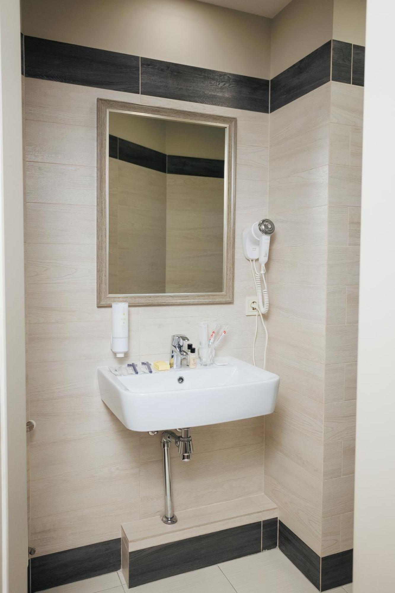 Boutique Hotel Central Rivne Luaran gambar