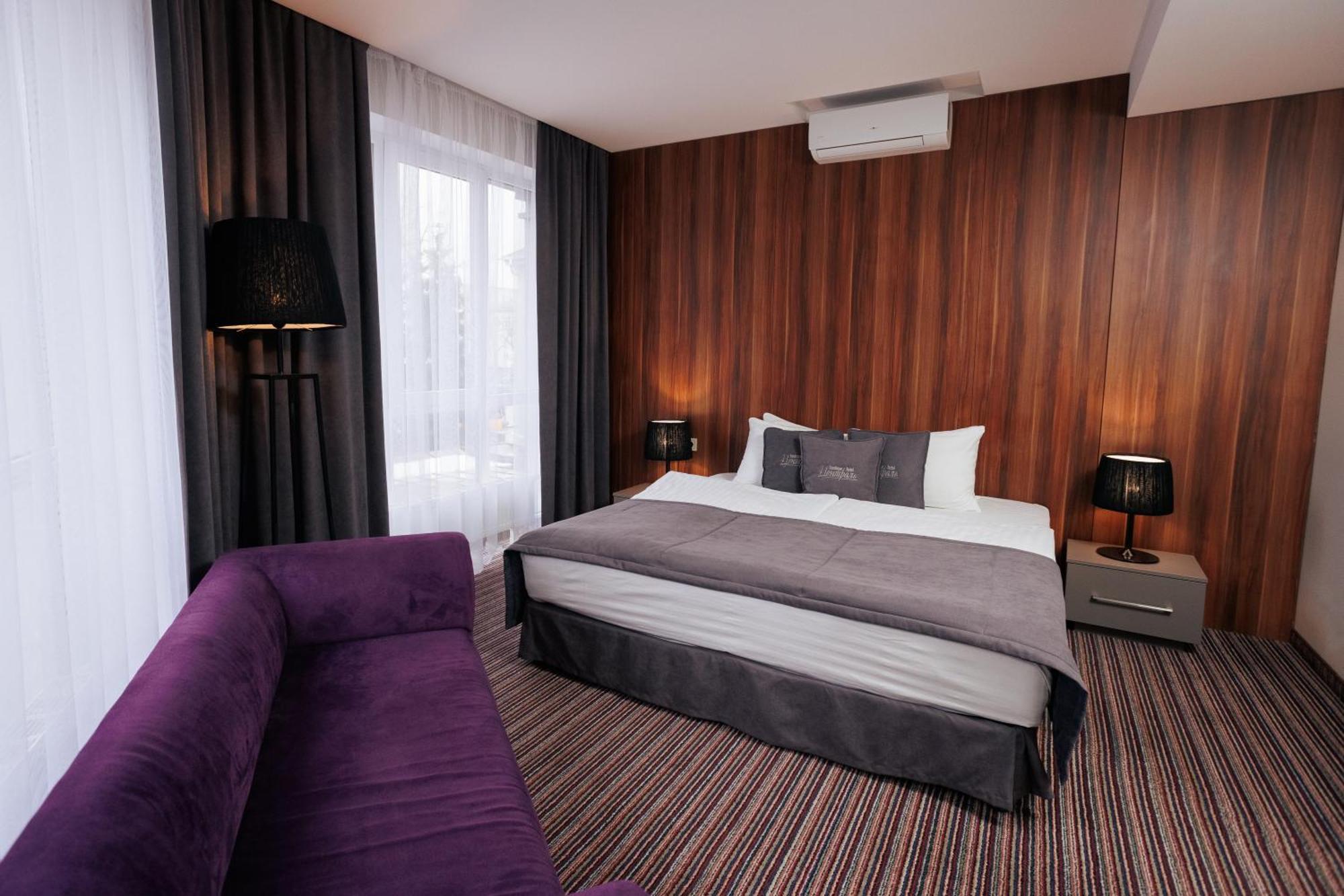Boutique Hotel Central Rivne Luaran gambar